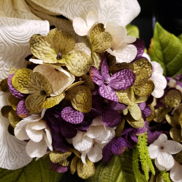 Purple Blended Hydrangea Grapevine Wreath Luxury Home Decor - Picture 3 of 4